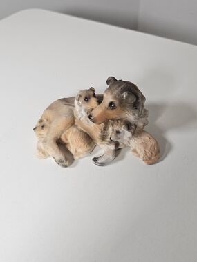 Brown and Cream Collie Family Figurine - Pets Small Pets Decor